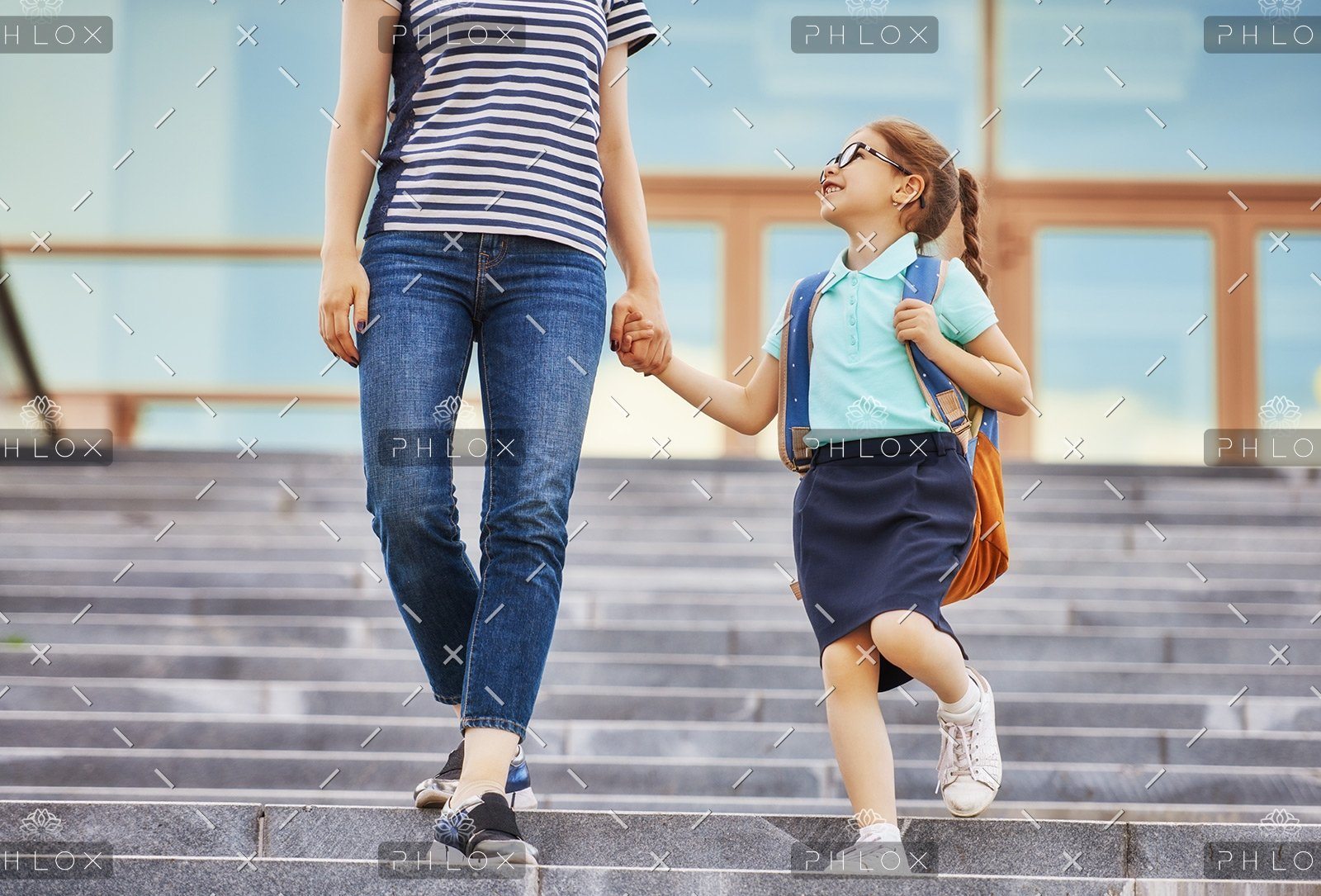 demo-attachment-21-parent-and-pupil-go-to-school-PGF2QF4